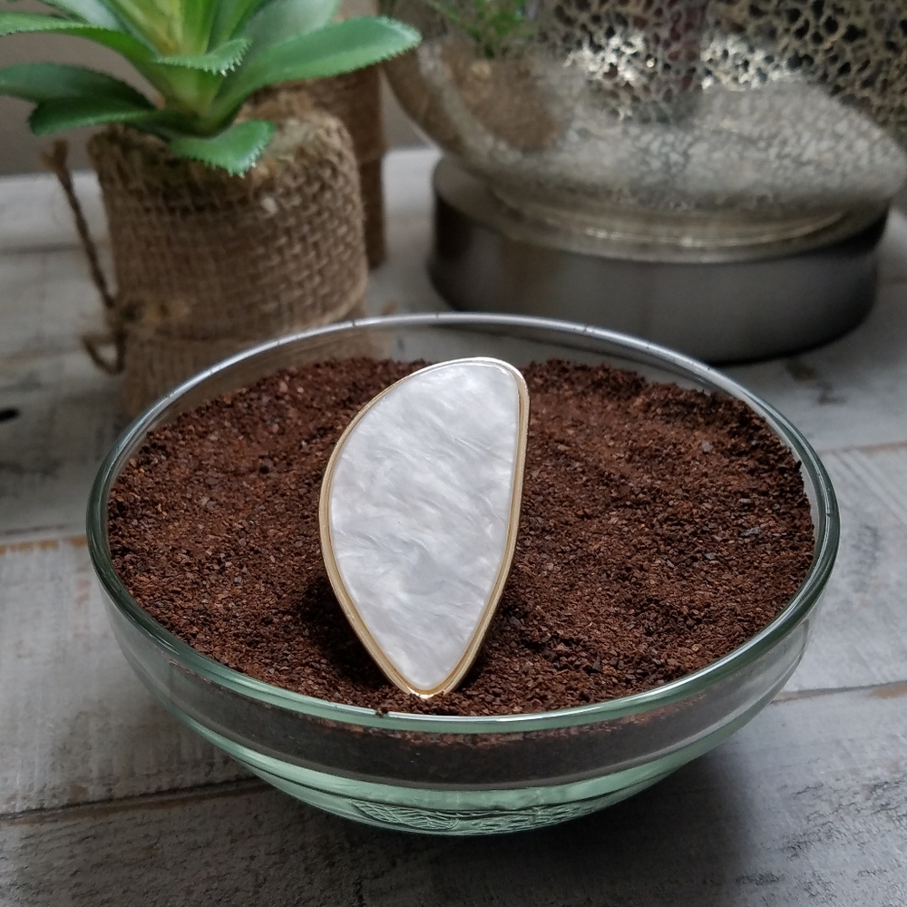 Mother of Pearl statement ring